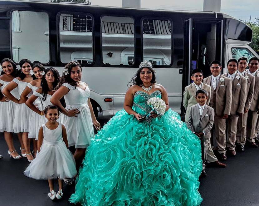 Limosuines service Streamwood Il Quinceanera